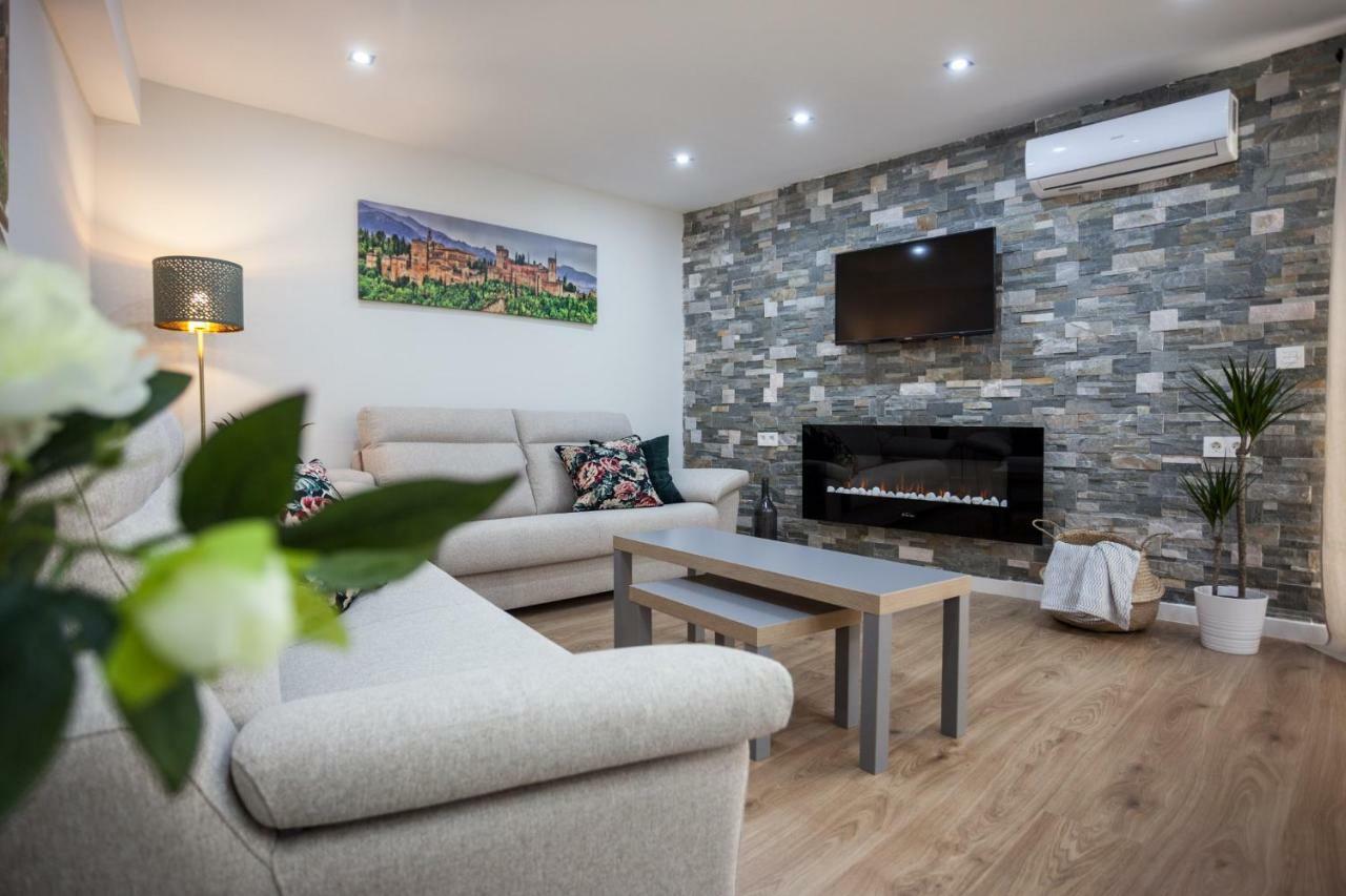 Apartamentos Reina Isabel 그라나다 외부 사진