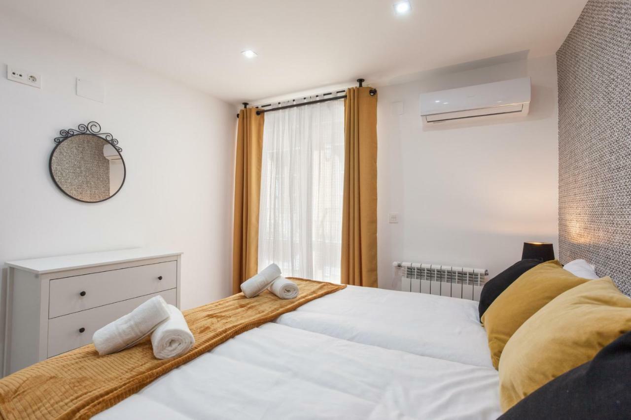 Apartamentos Reina Isabel 그라나다 외부 사진